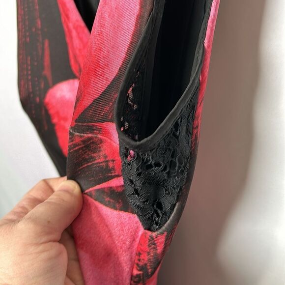 Beautiful floral dresses - Picture 2 of 5